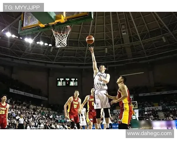 北京篮球队个人能力革新引发热议球员发展与战术调整的双重变革 北京篮球队个人能力革新引发热议球员发展与战术调整的双重变革