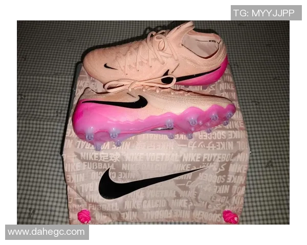 足球鞋带系法图解详解让你的运动鞋更稳固舒适提升球场表现 足球鞋带系法图解详解让你的运动鞋更稳固舒适提升球场表现